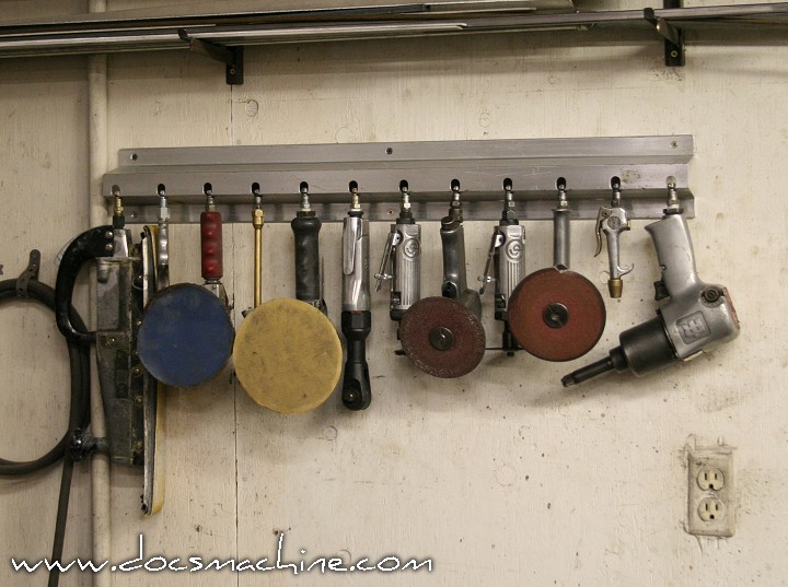 Air clearance tool storage